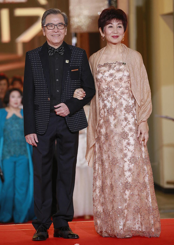 Giai nhân, tài tử trên thảm đỏ kỷ niệm 50 năm TVB